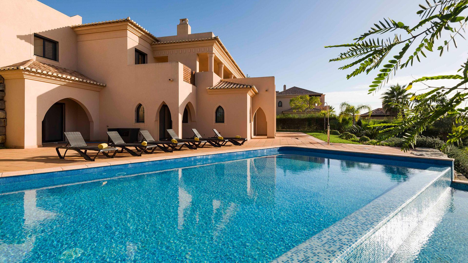Outdoor private swimming pool