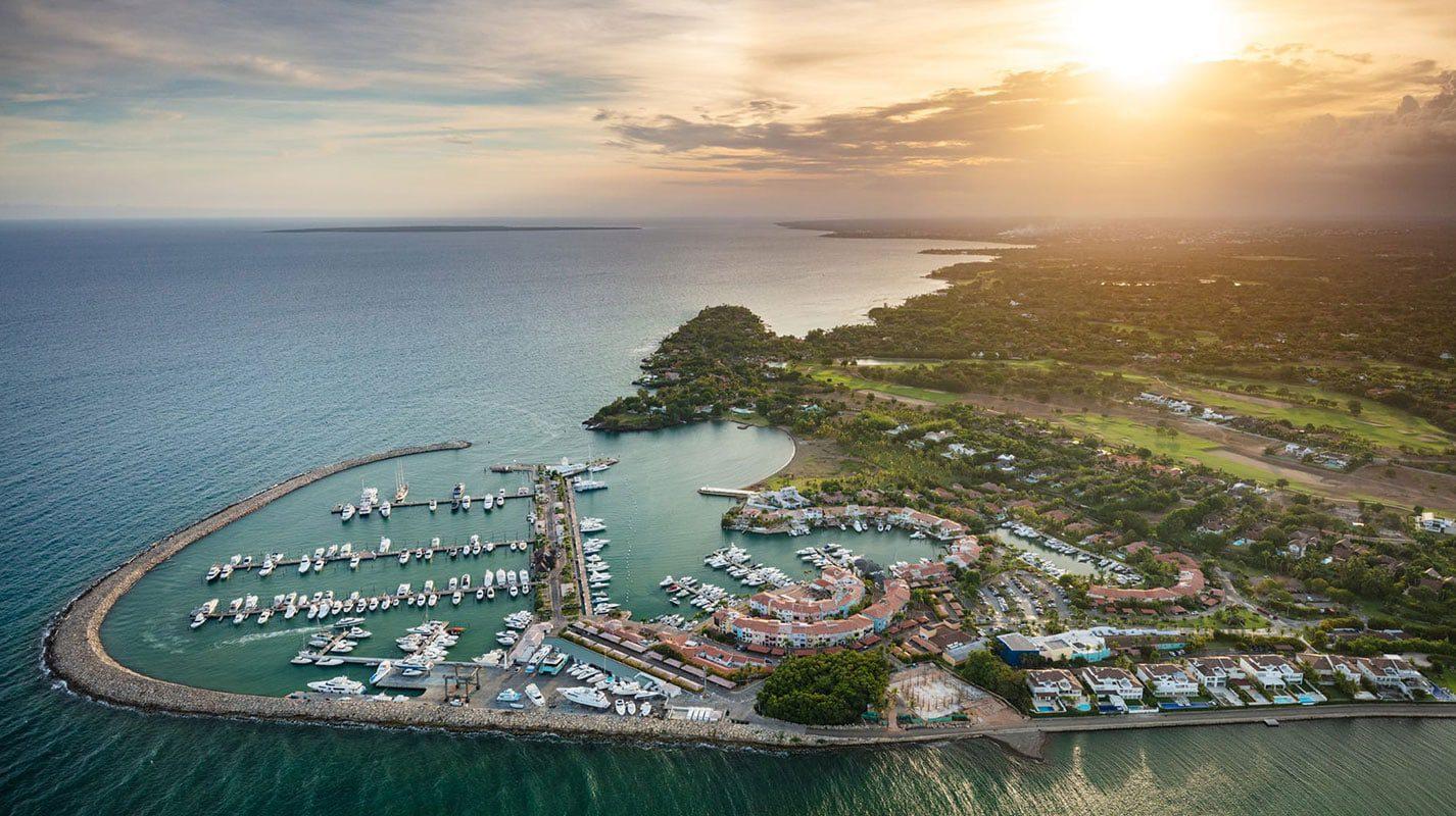 Birdseye view a dockyard with boats parked on the water