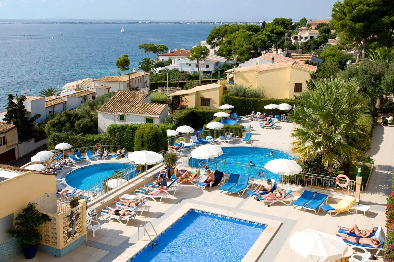 Outdoor swimming pool area