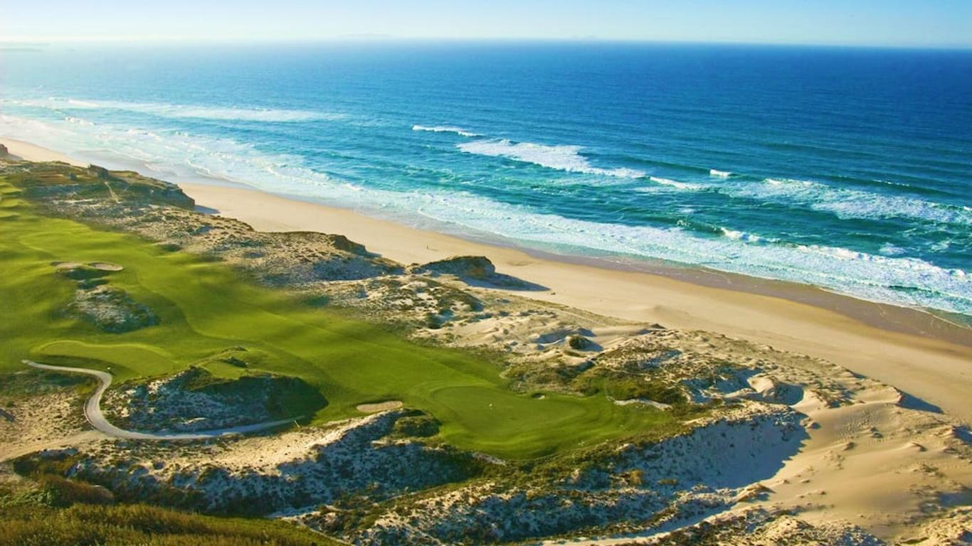 Aerial view of the West Cliffs Links Course next to the beach