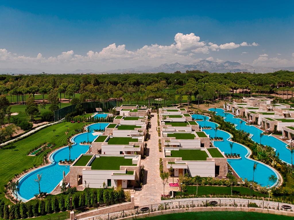 Rooms with private swimming pools