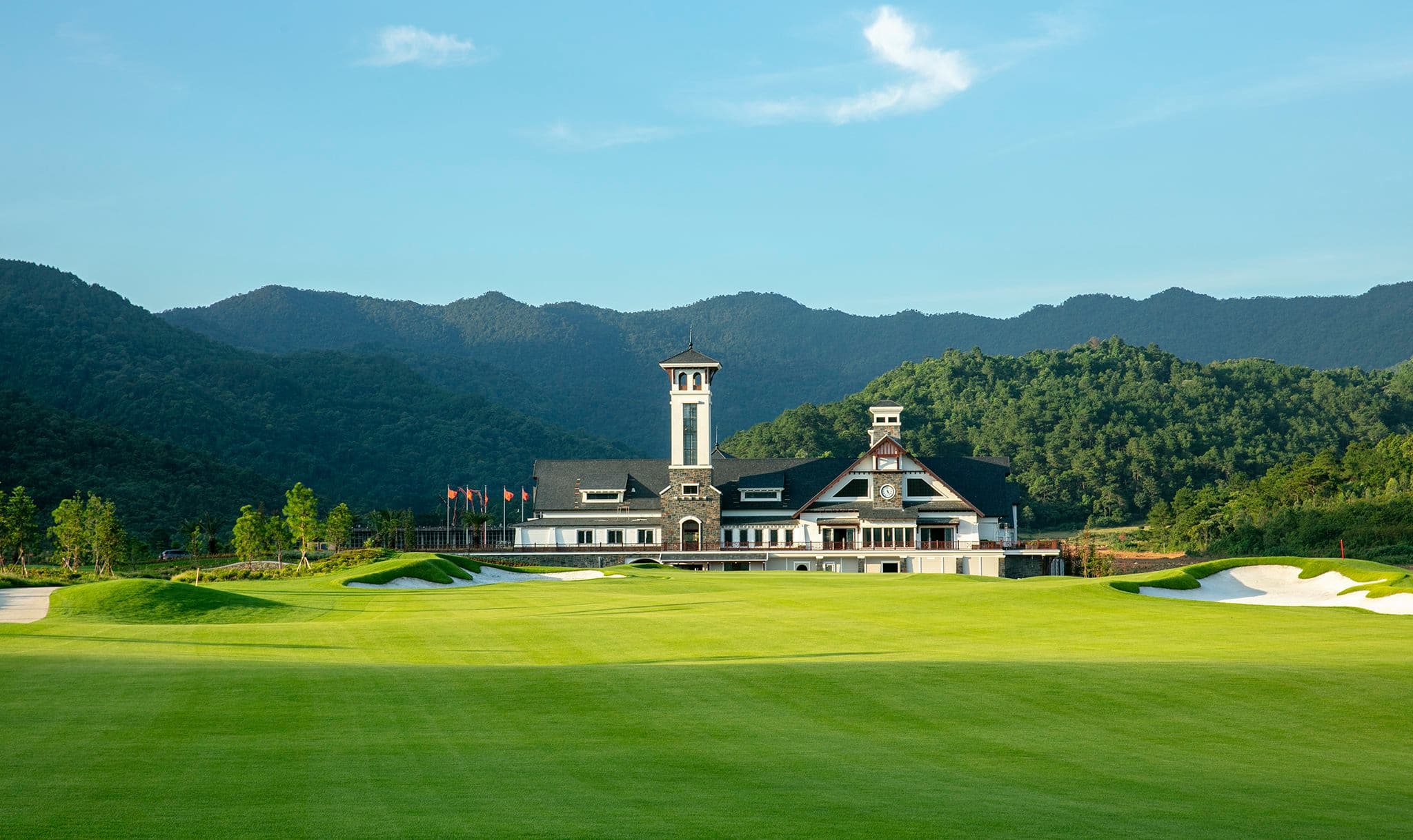 Thanh Lanh Valley Golf Club clubhouse