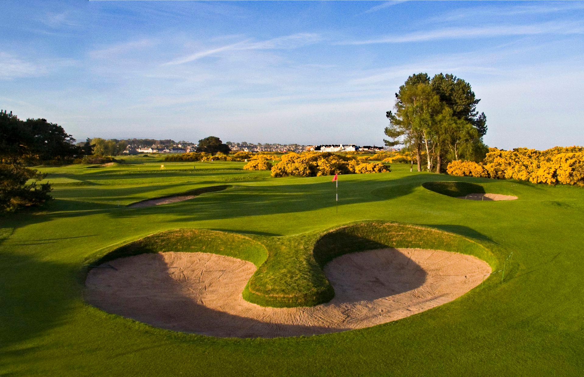 Pot bunkers surrounding the green at Carnoustie