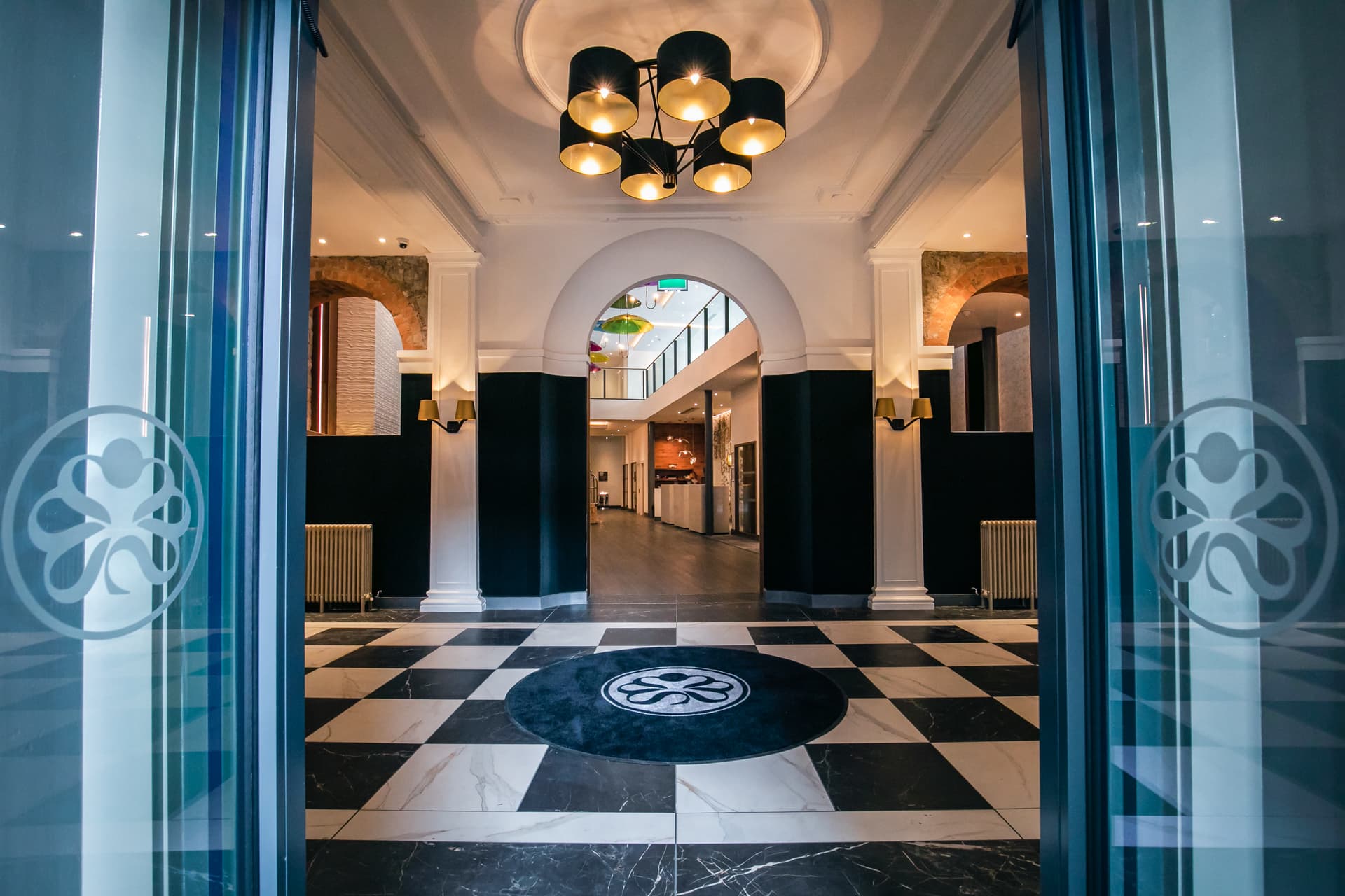 Front entrance to Sandman Signature Aberdeen Hotel