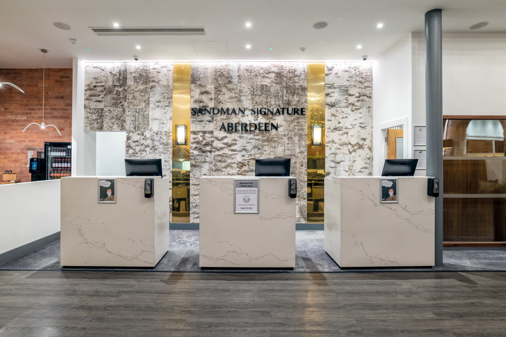 Reception at Sandman Signature Aberdeen Hotel