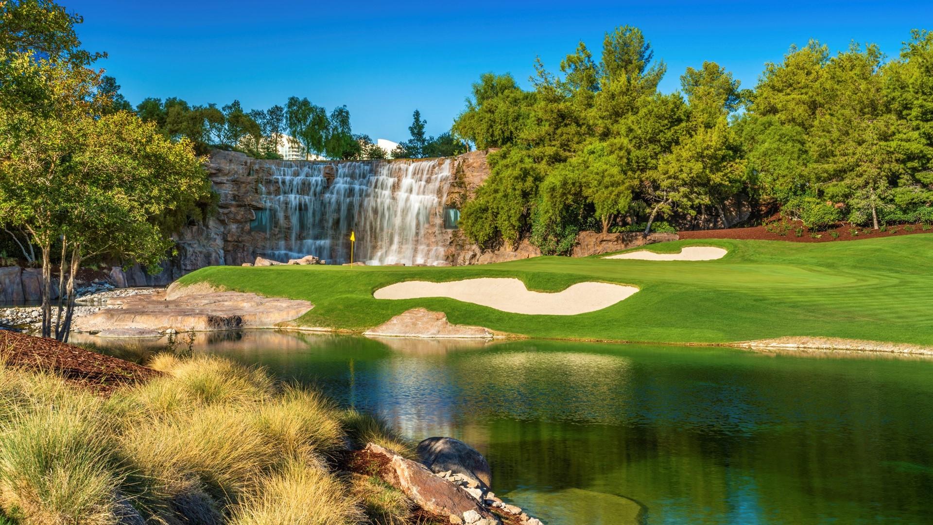 Water fountain on the Wynn Las Vegas Course