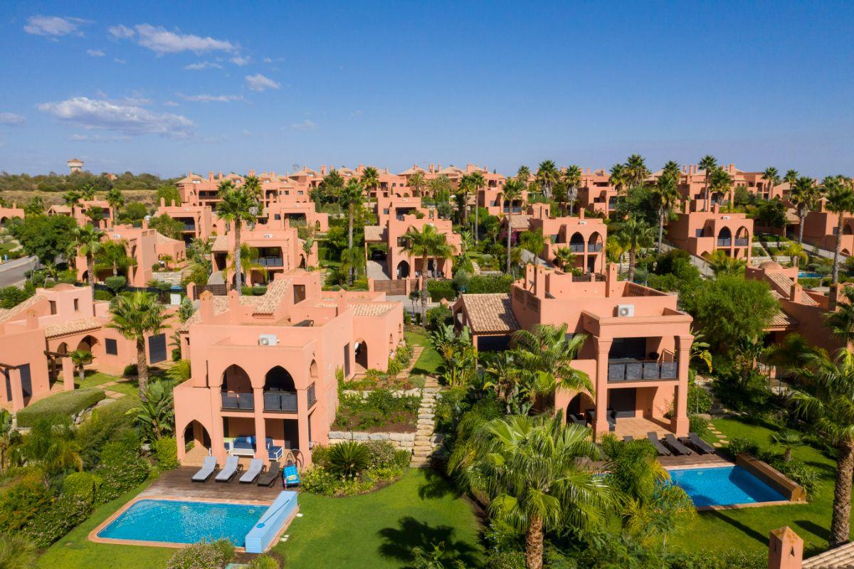 Villas with private pools in the garden