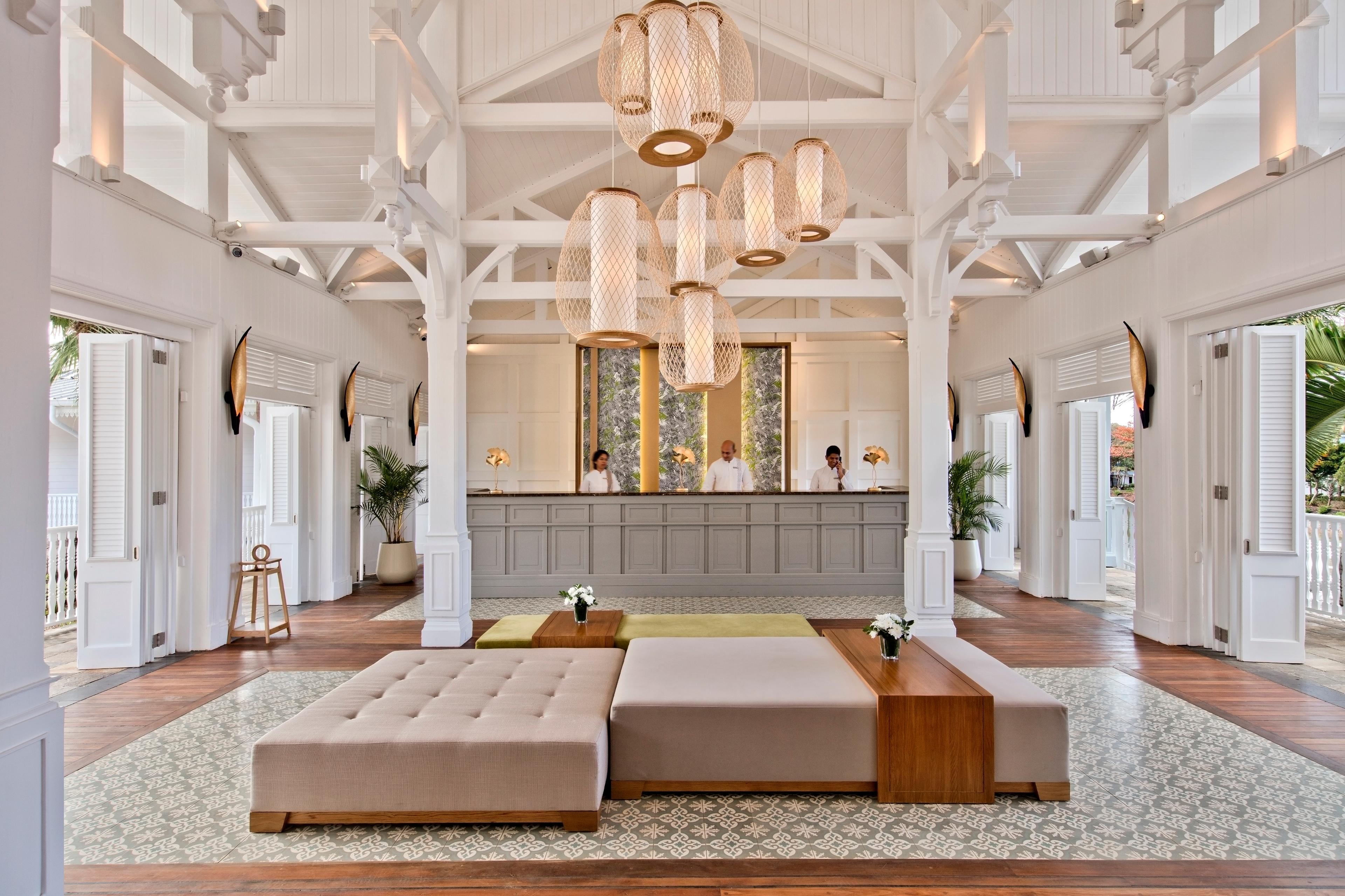 A grand all white reception at the Heritage Le Telfair Golf & Wellness Resort