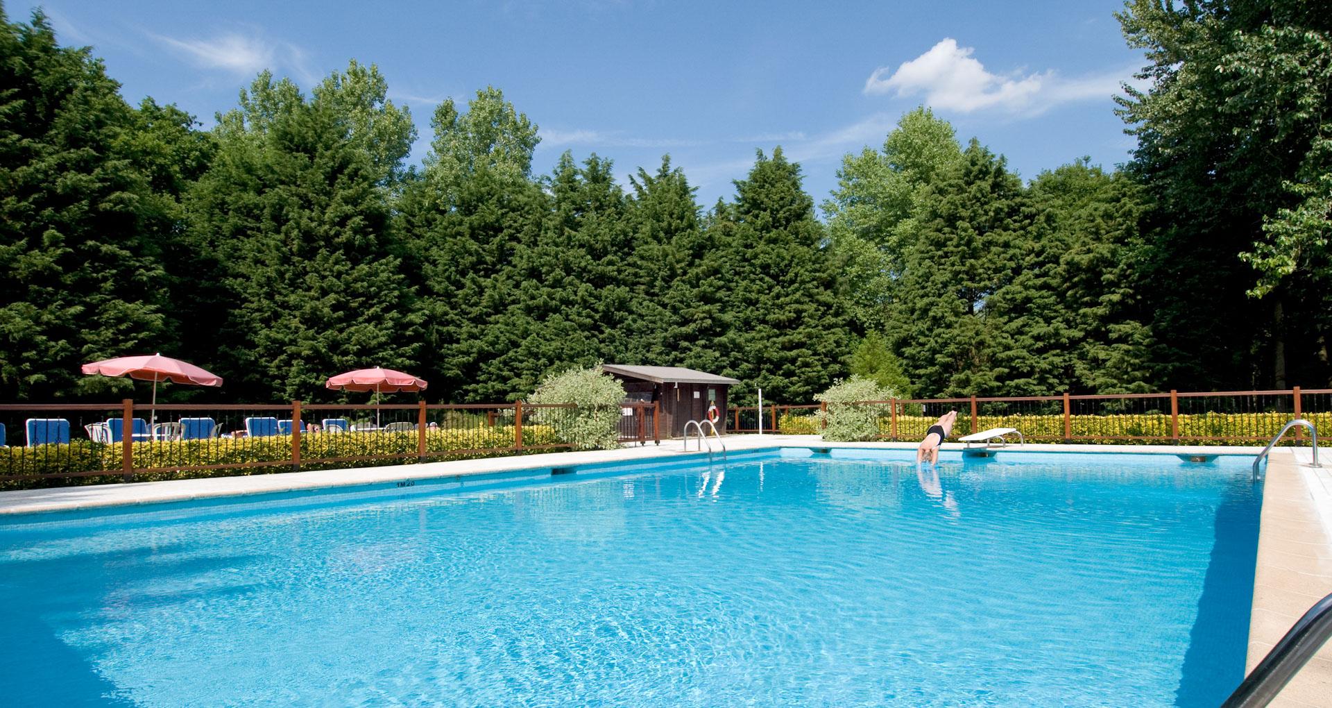 Outdoor swimming pool