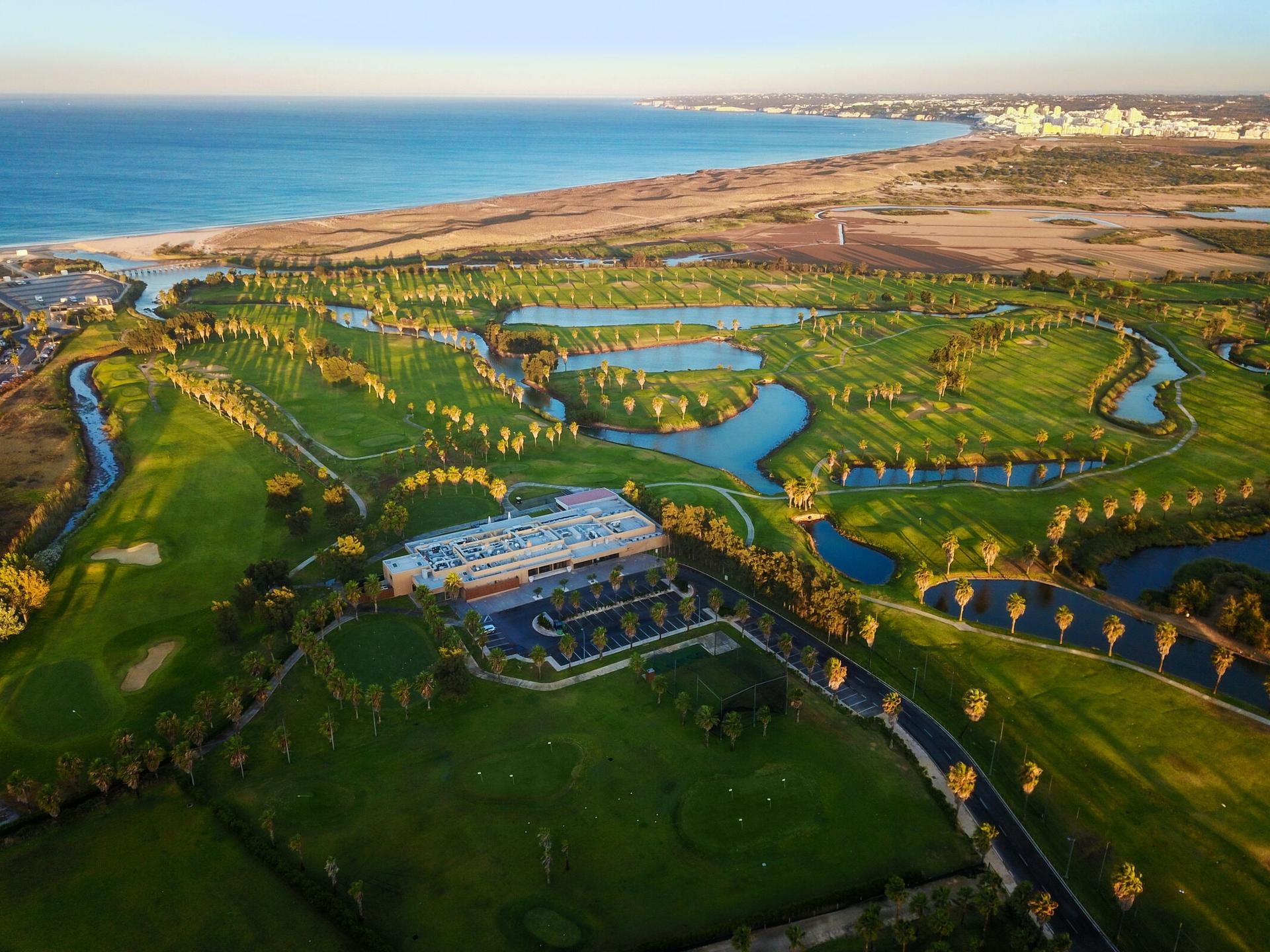 Overhead view of the Marriott Residence Salgados Resort golf course