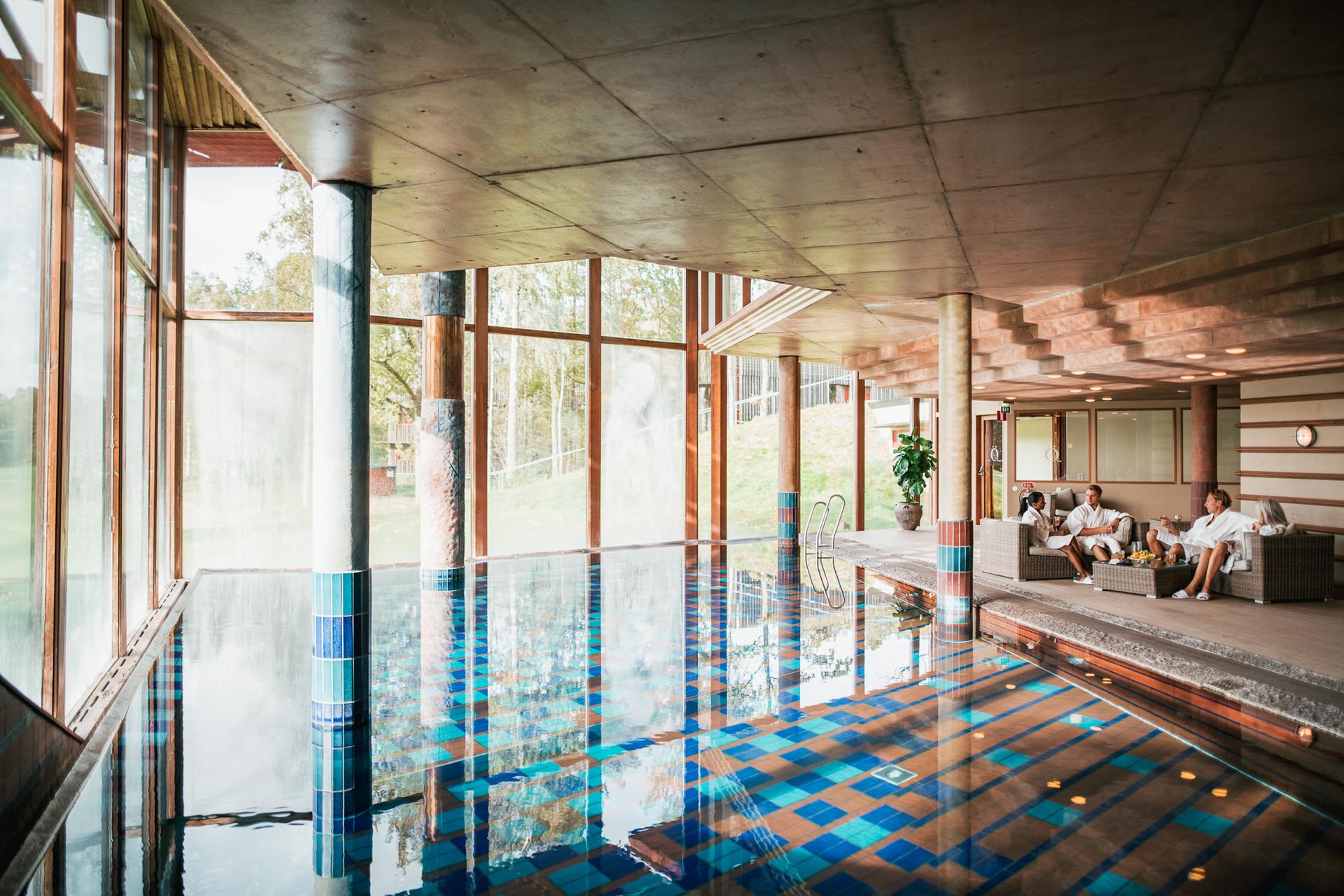 Indoor swimming pool at the Öijared Resort