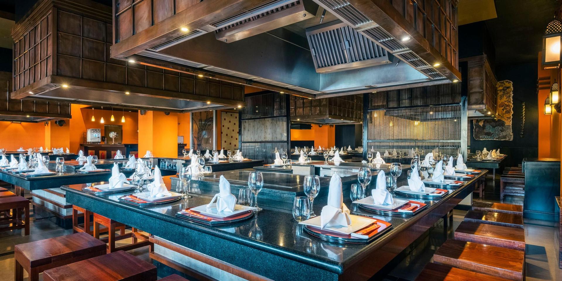 Indoor restaurant at Iberostar Waves Rose Hall Beach