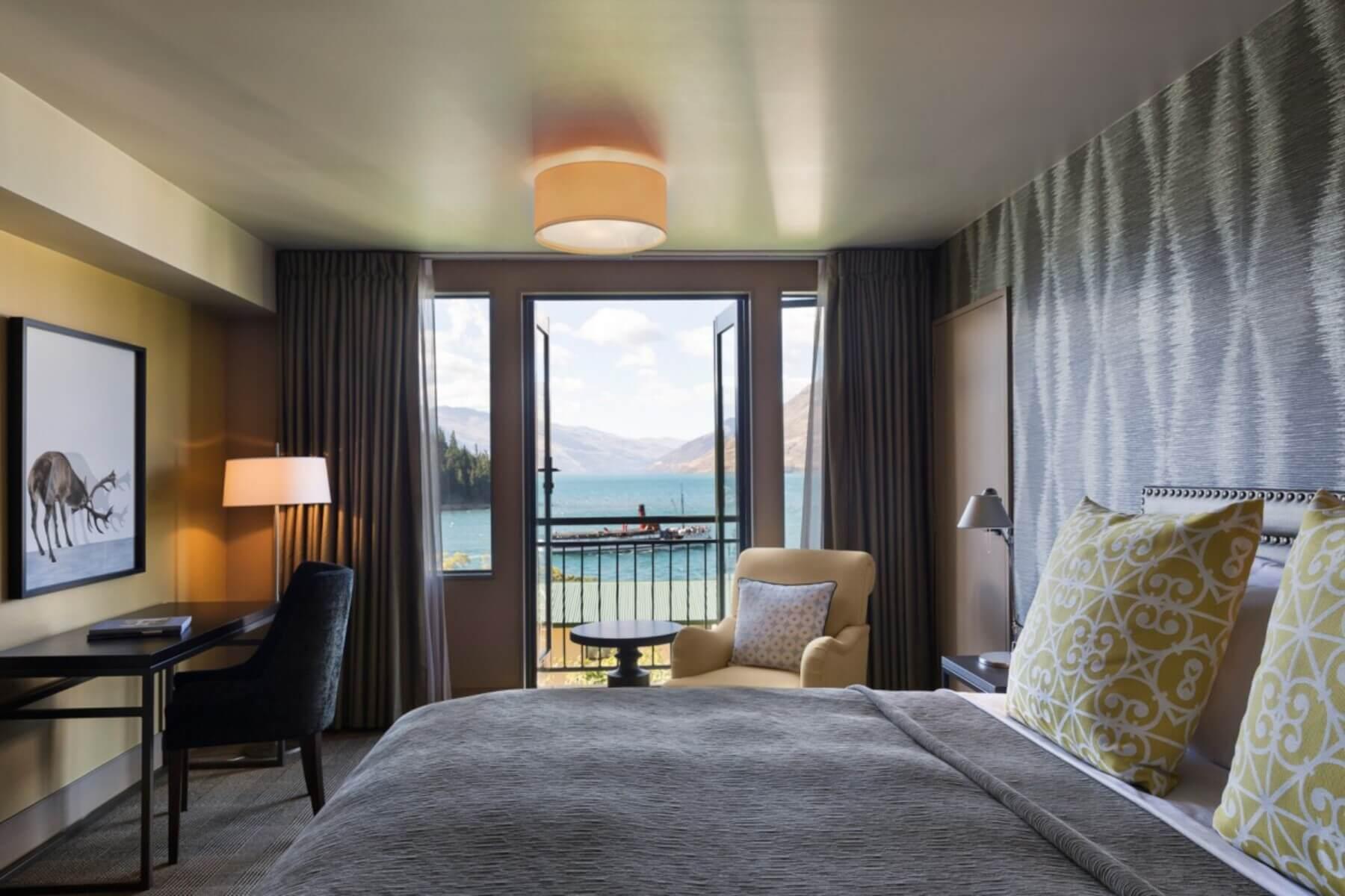 A double bed suite at the Barnbougle Resort with balcony views of the ocean