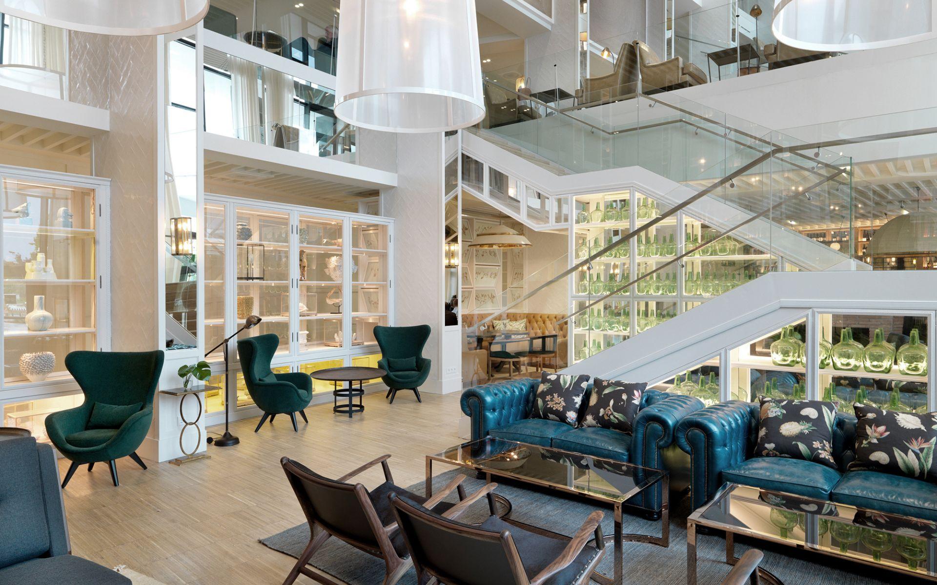 Indoor lounge area