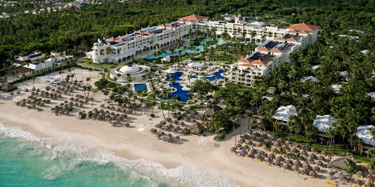 Birdseye view of Iberostar Bavaro Selection Suites hotel building