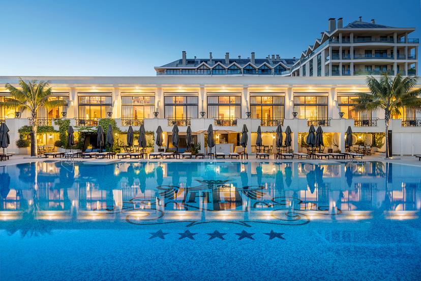 Outdoor swimming pool and lounge area