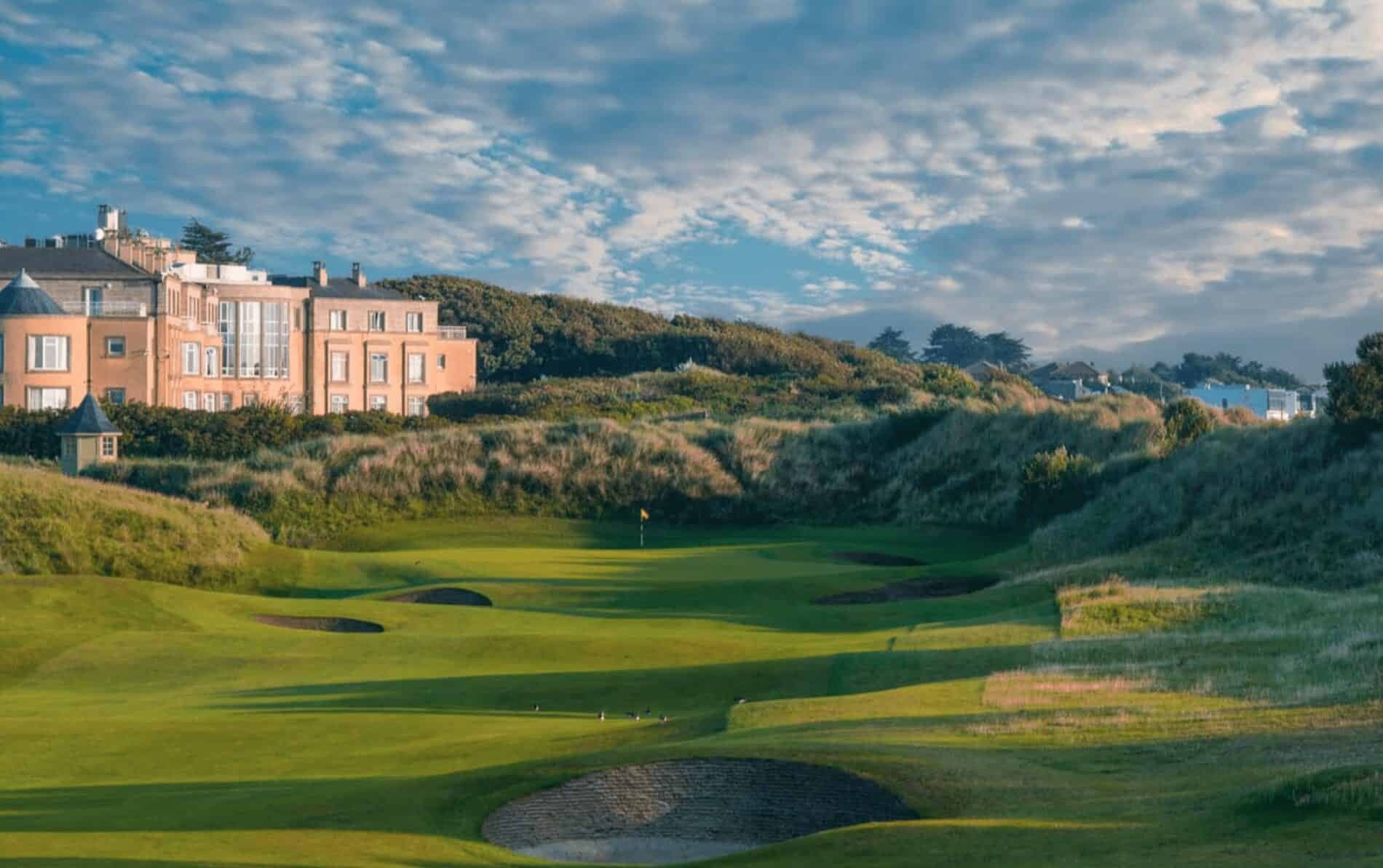 Green surrounded by bunkers at Royal Portmarnock