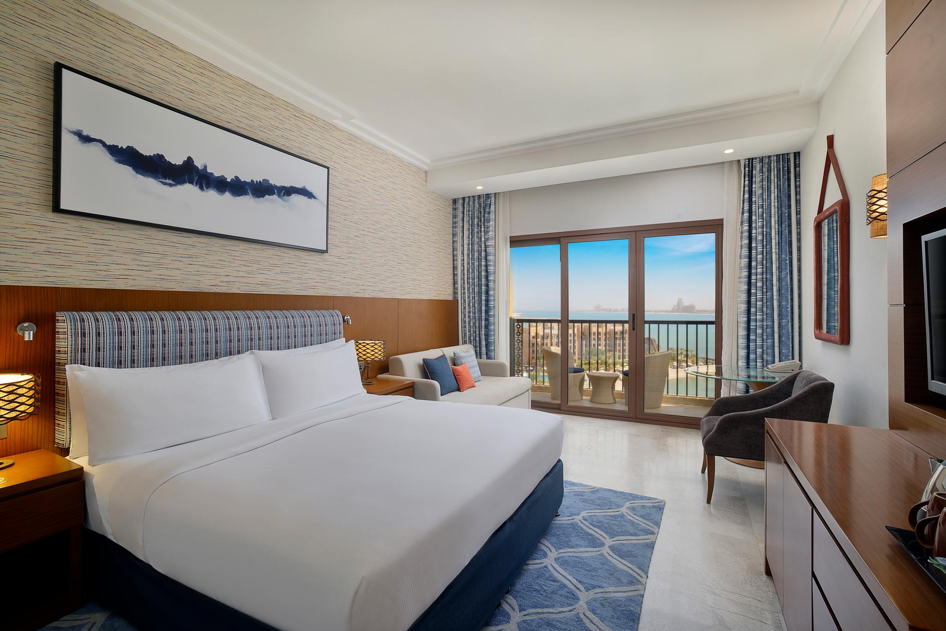 Double Room with a balcony and television in the hotel