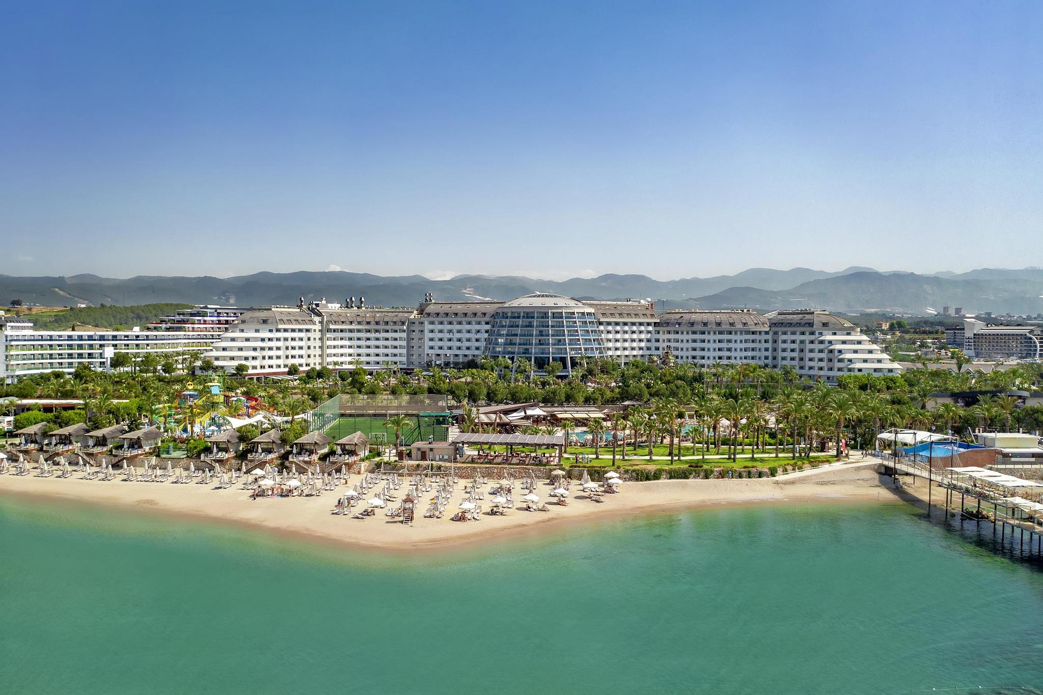 Overhead view of the Long Beach Golf & Spa Resort