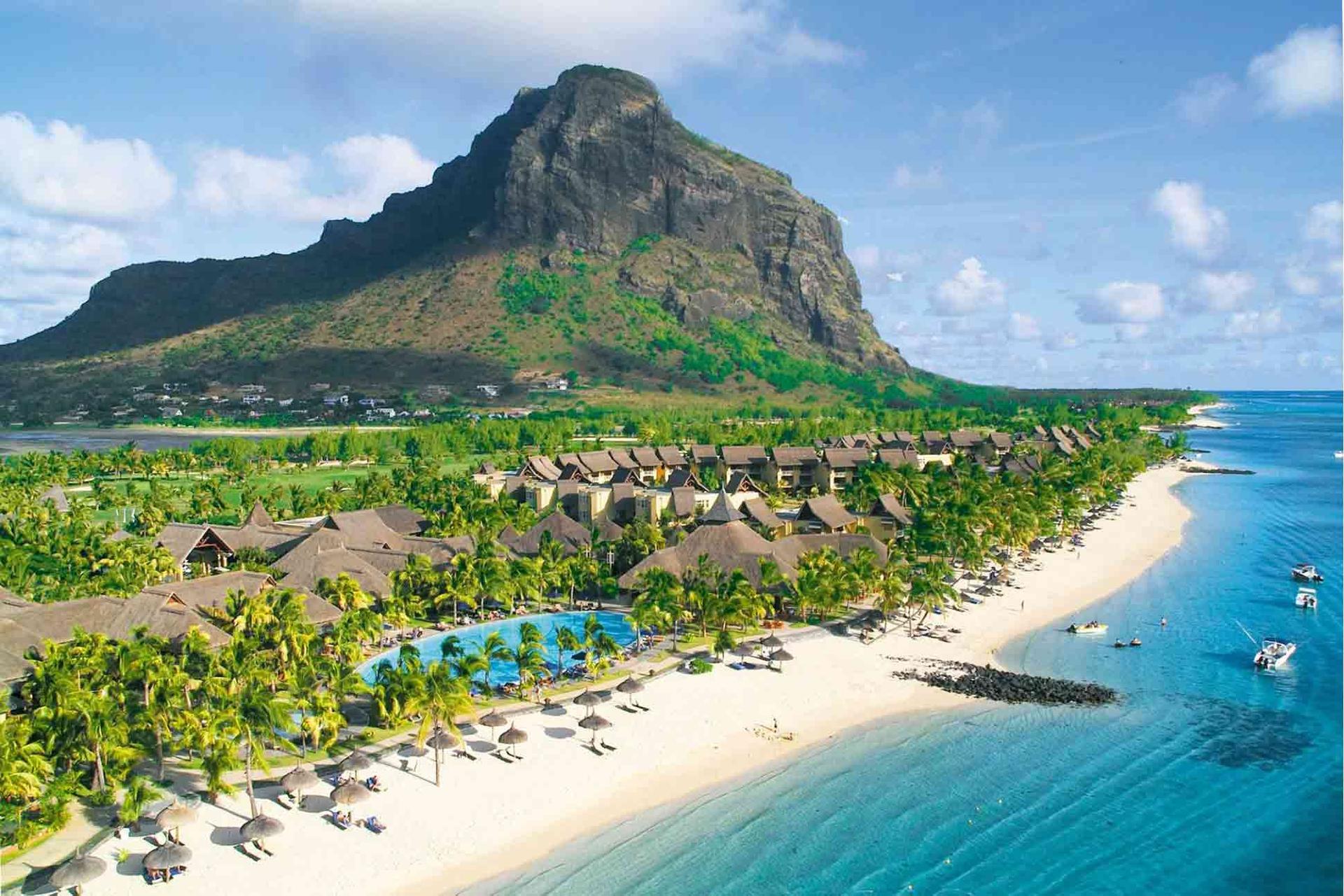 Aerial view of the Paradis Beachcomber Golf Resort & Spa