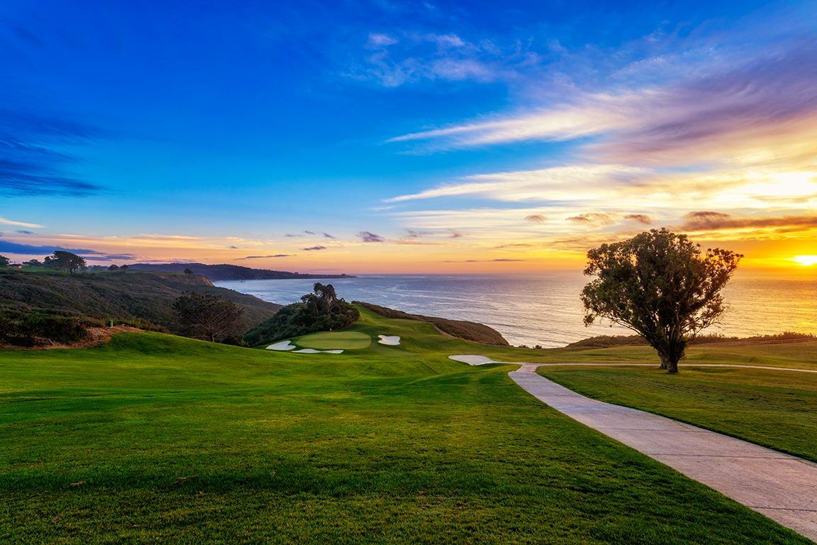 Sun setting over the Torrey Pines North Course with its lovely coastal views