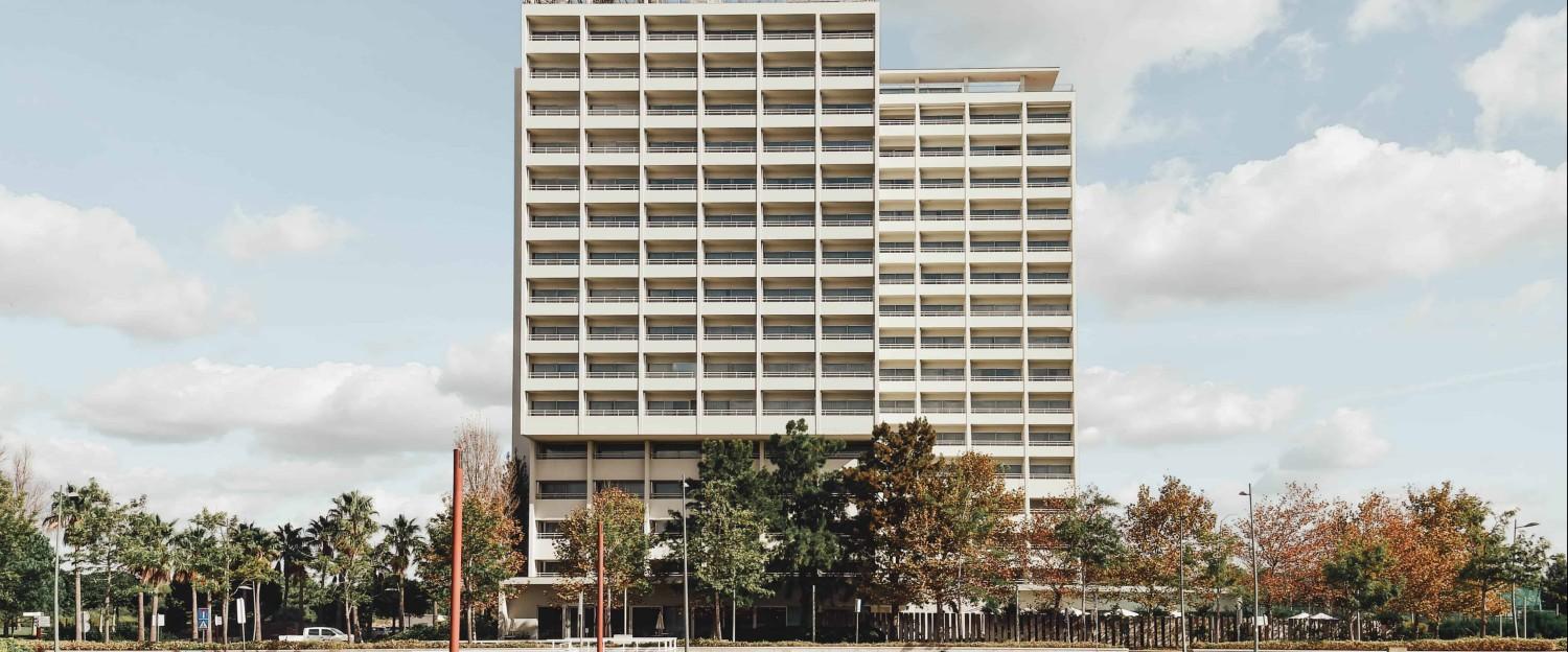 Outdoor view of The Editory by the Sea, Troia