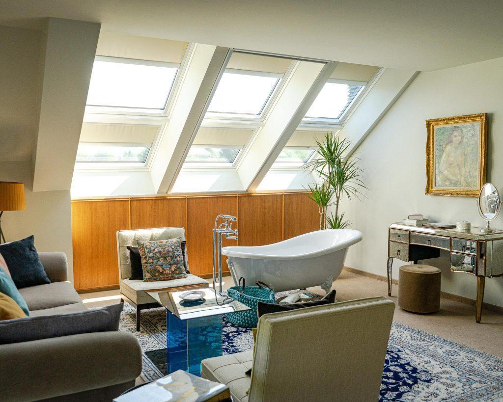 Bath placed in the living room at the Royal Bled Golf Resort