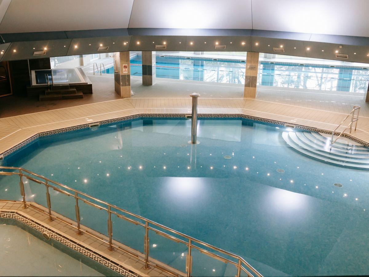 Two indoor swimming pools and a jacuzzi at the St. Mellion Estate